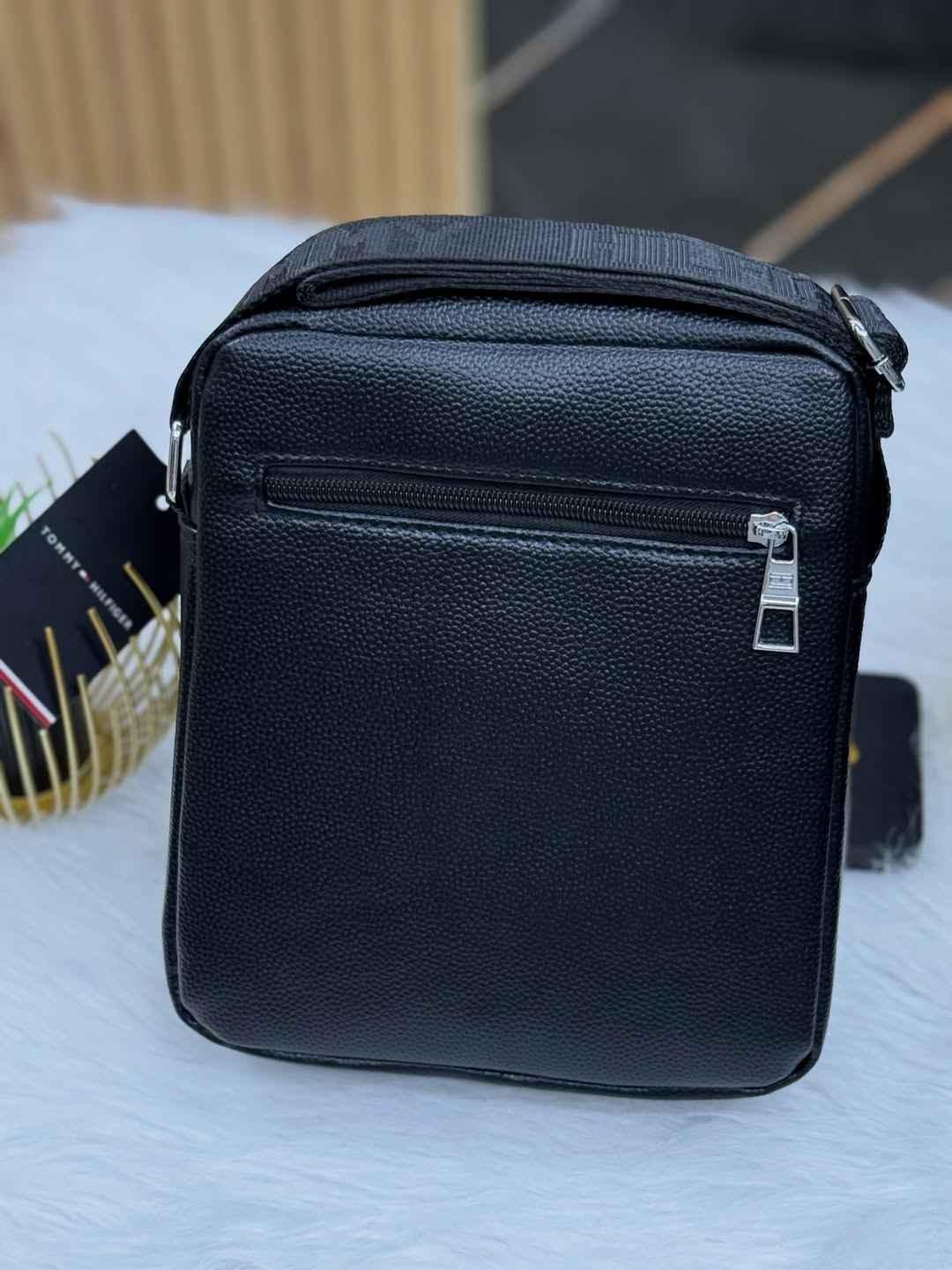 Tommy Hilfiger Crossbody Bag