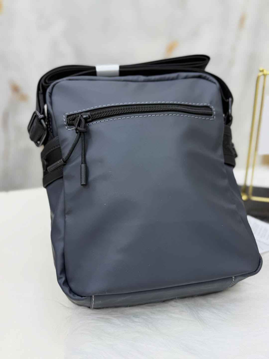 Lacoste sleek envelope Bag