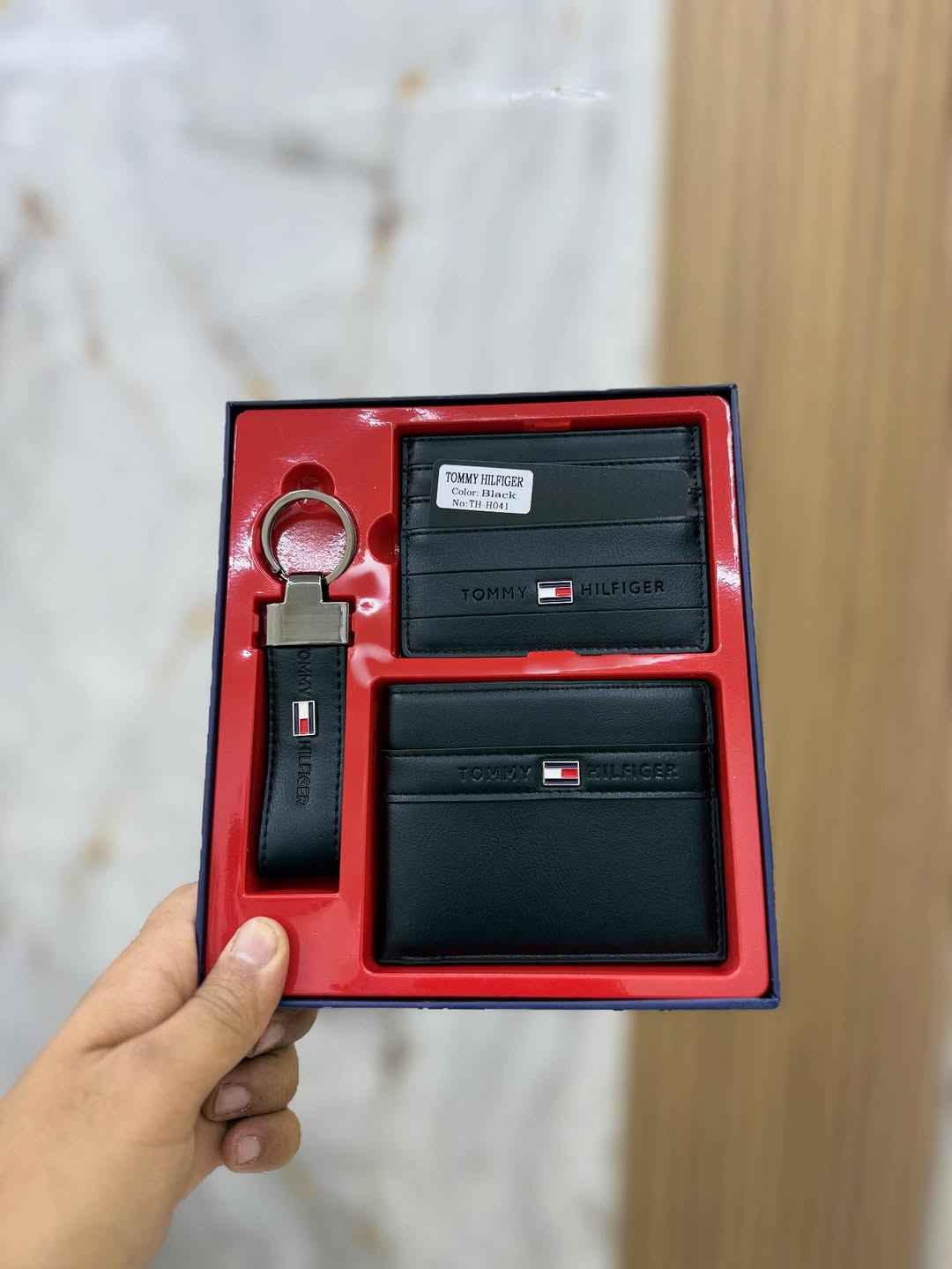 Tommy Refined Essentials