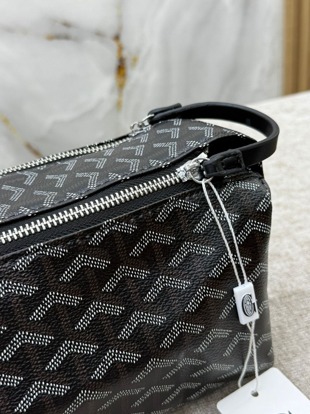 Pattern Zip Clutch Bag