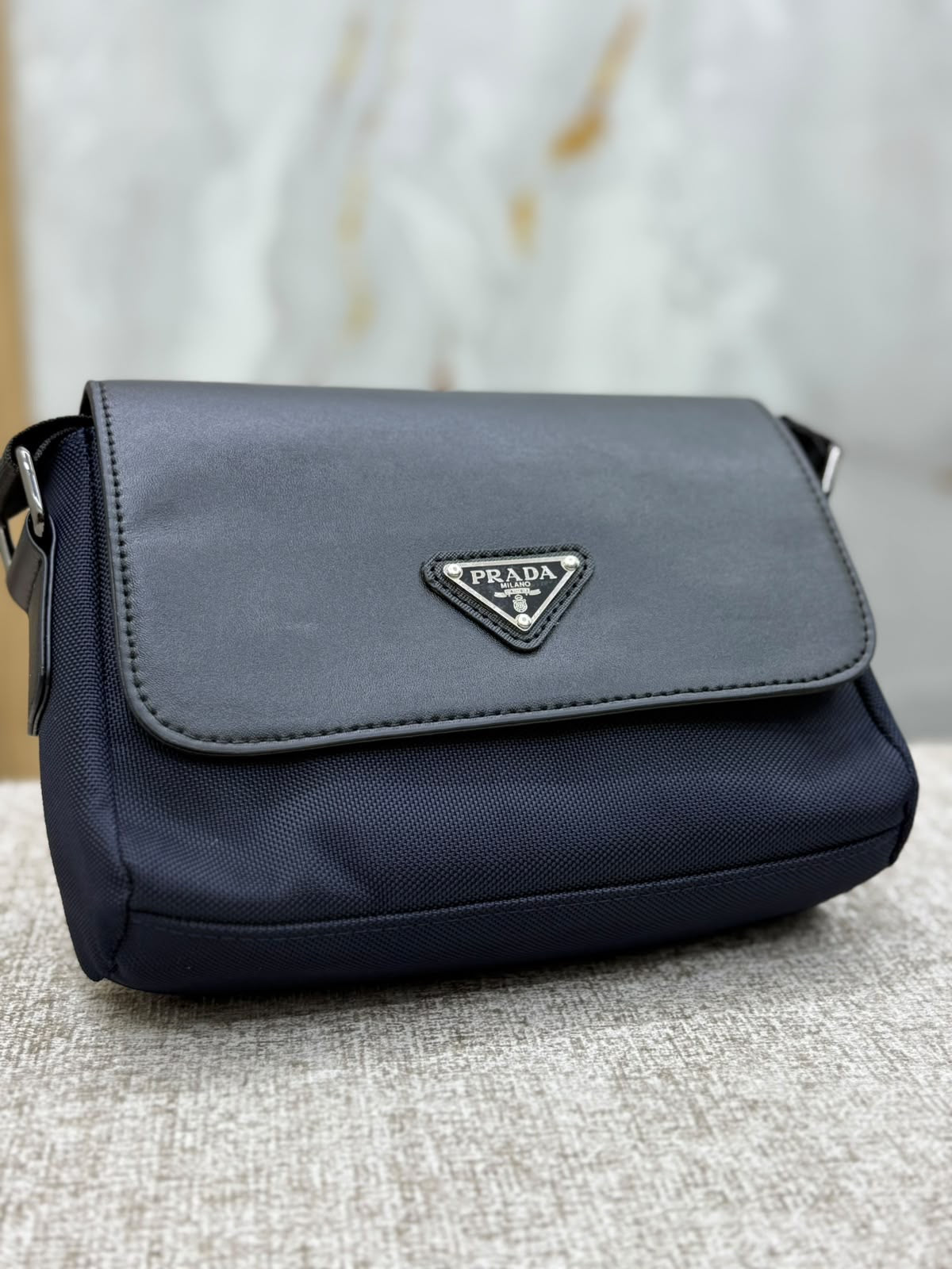 Chic Minimalist Shoulder Handbag