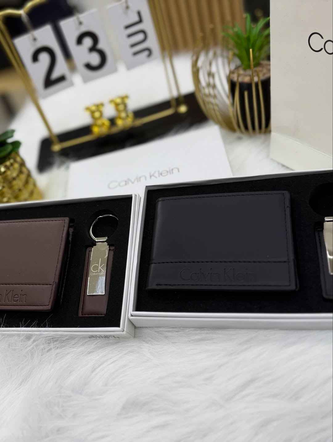 Calvin Klein Minimalist Wallet & Key Set