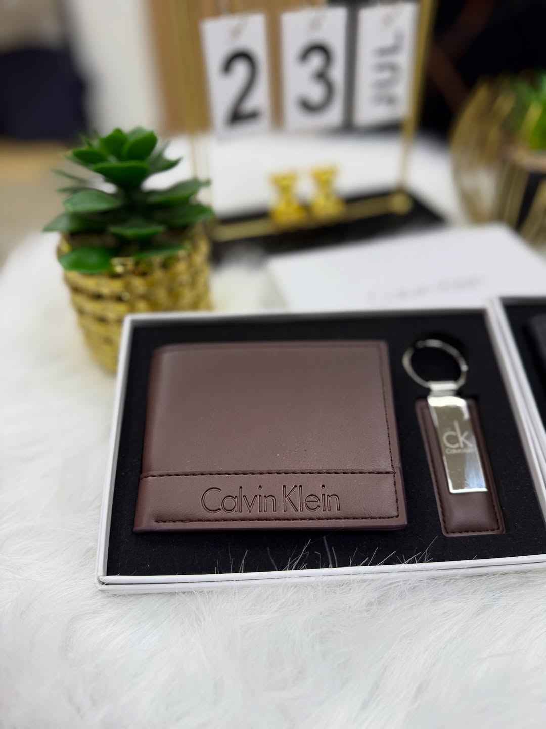 Calvin Klein Minimalist Wallet & Key Set