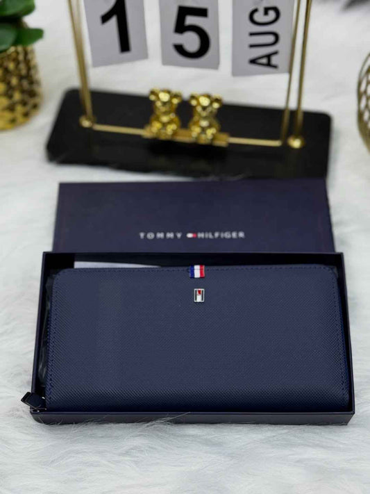 The Tommy Hilfiger Executive Zip