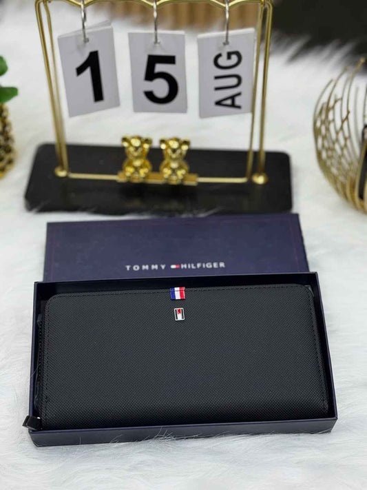 The Tommy Hilfiger Executive Zip