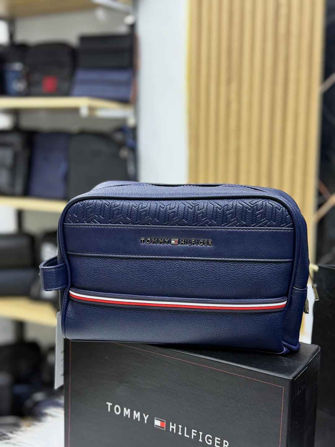 Tommy Hilfiger Modern Gentleman Handheld bag