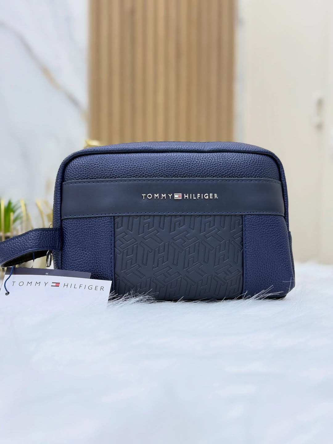 Tommy Hilfiger  Patterned Handheld bag 2.0
