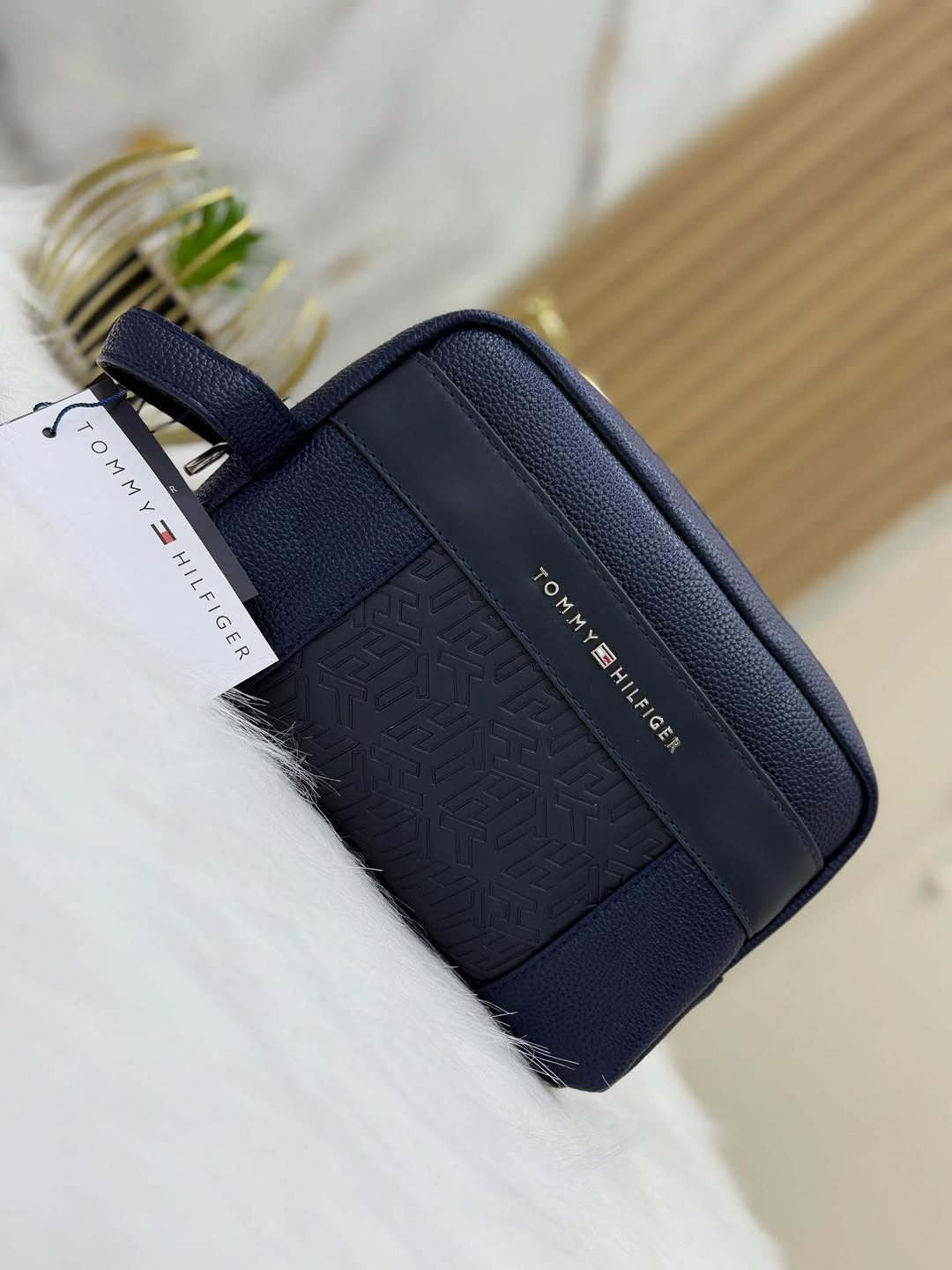 Tommy Hilfiger  Patterned Handheld bag 2.0