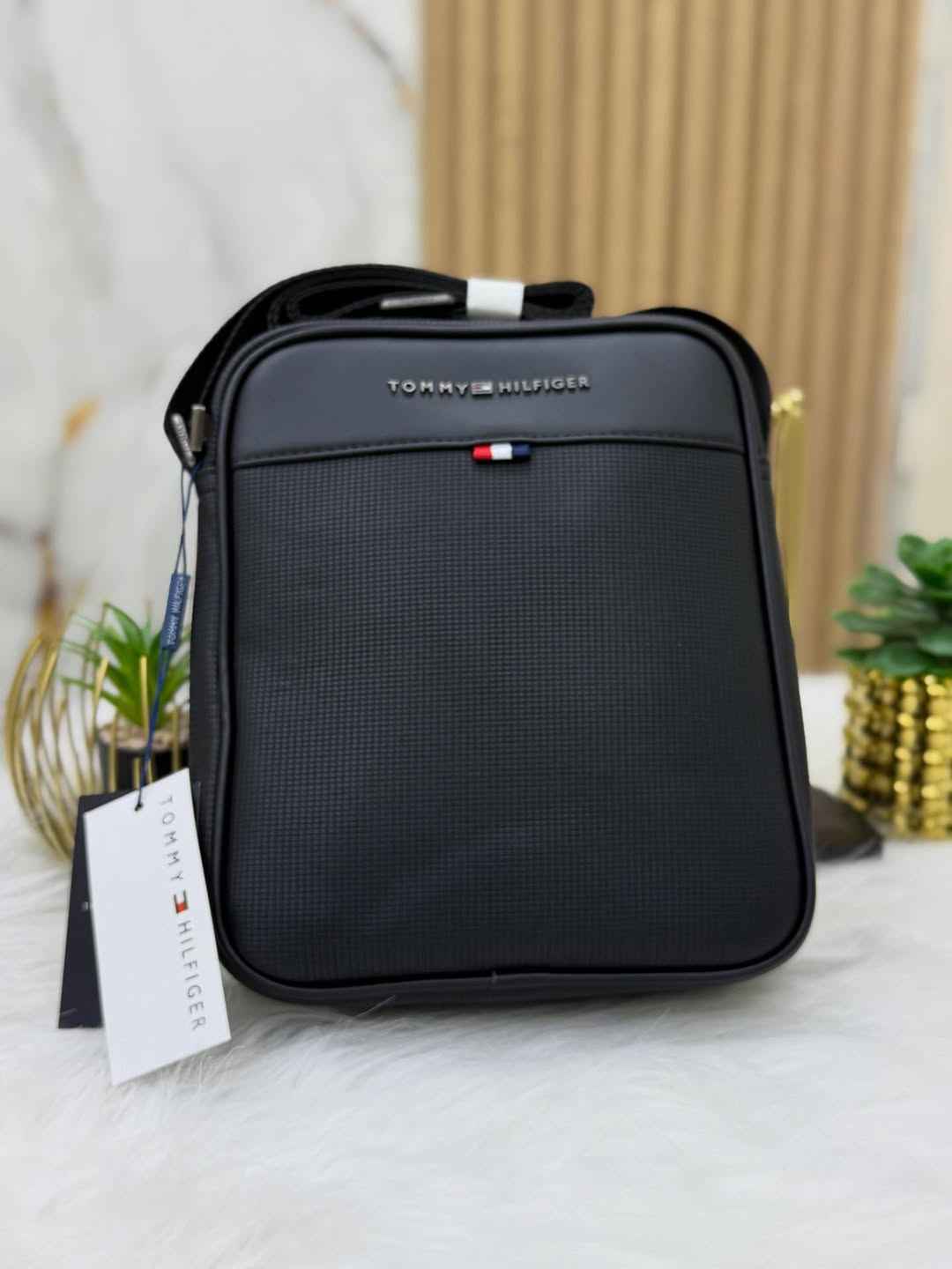 Tommy Hilfiger Trailcrest Bag