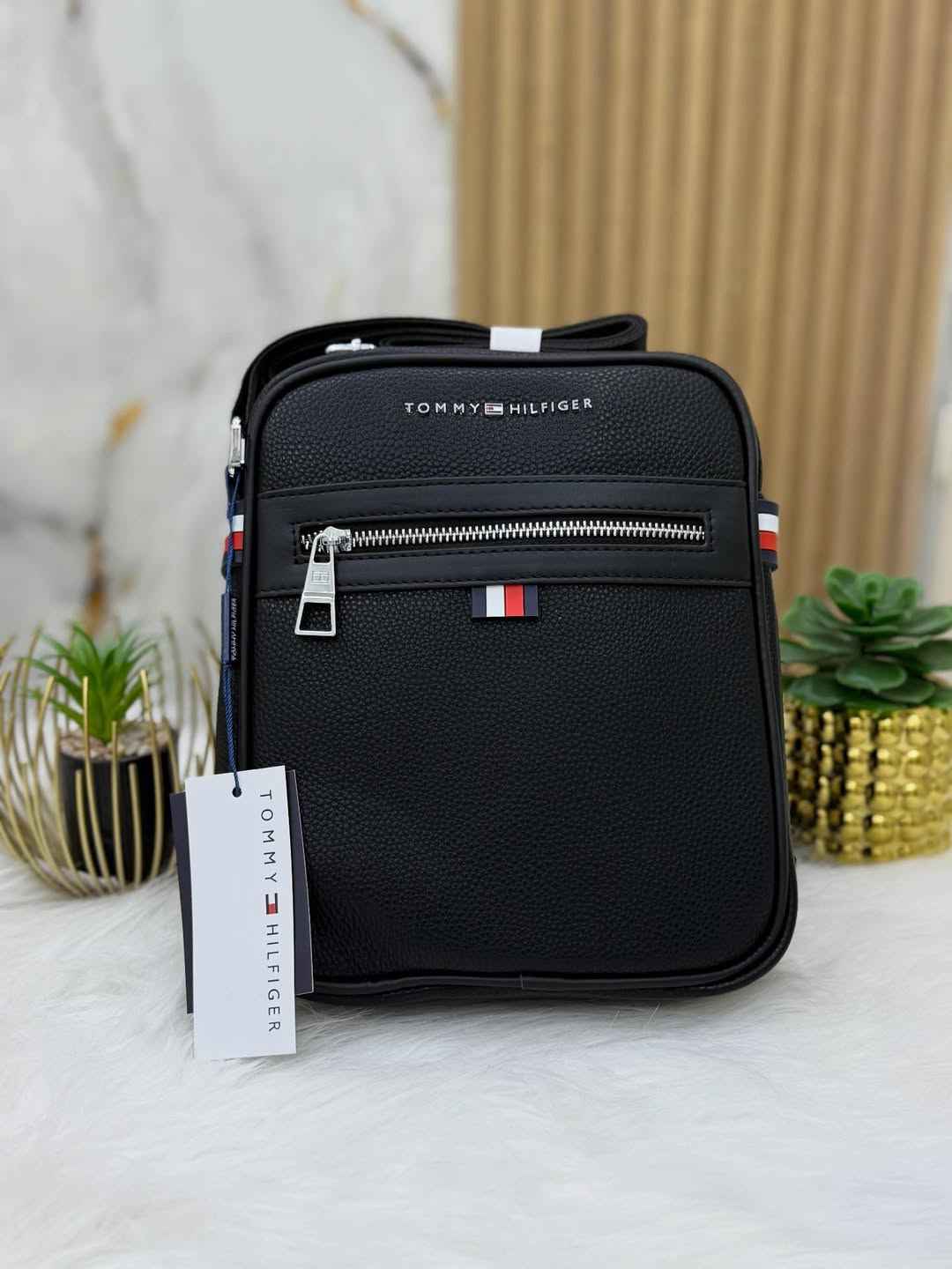 Tommy Hilfiger Meridian Bag