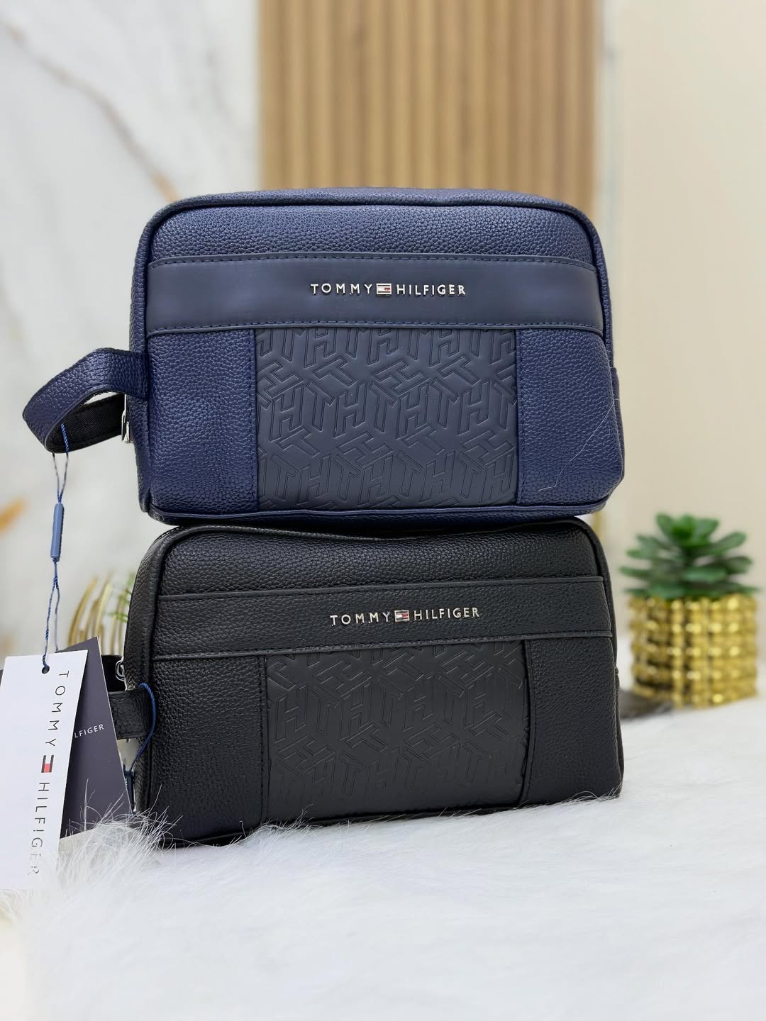 Tommy Hilfiger  Patterned Handheld bag 2.0