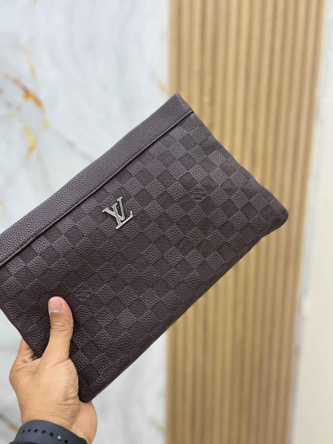 Louis Vuitton Stanton Clutch