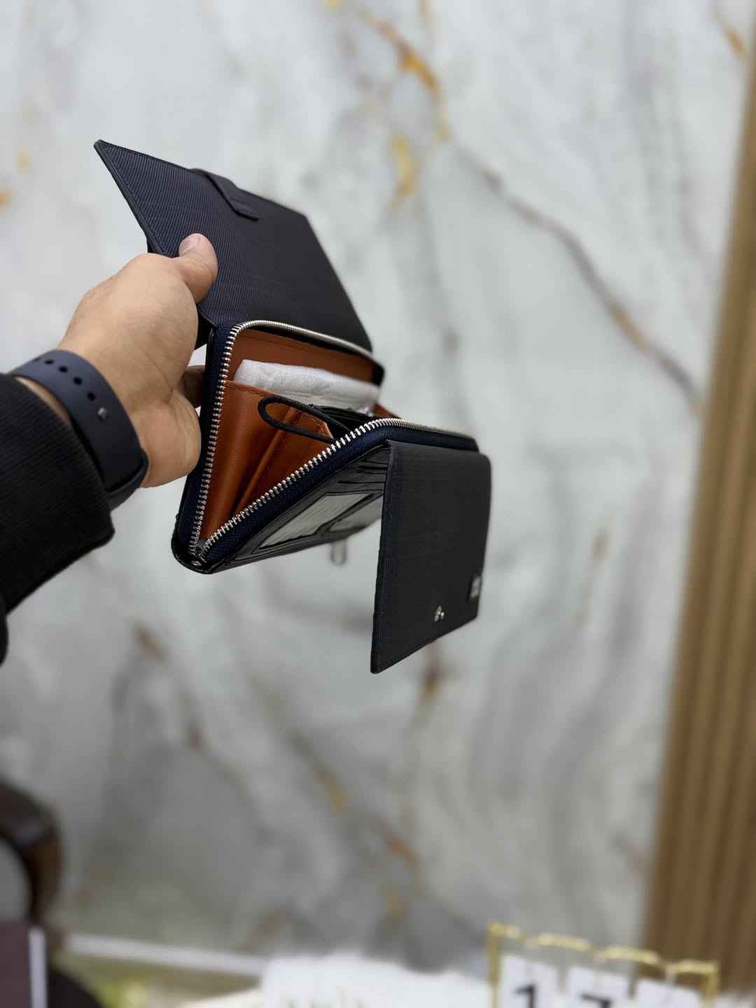 Mont blanc Mens multipocket Clutch