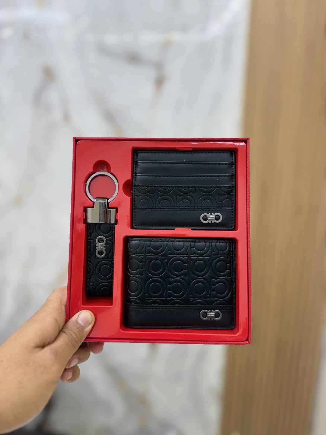 Ferragamo Elite Carry Set