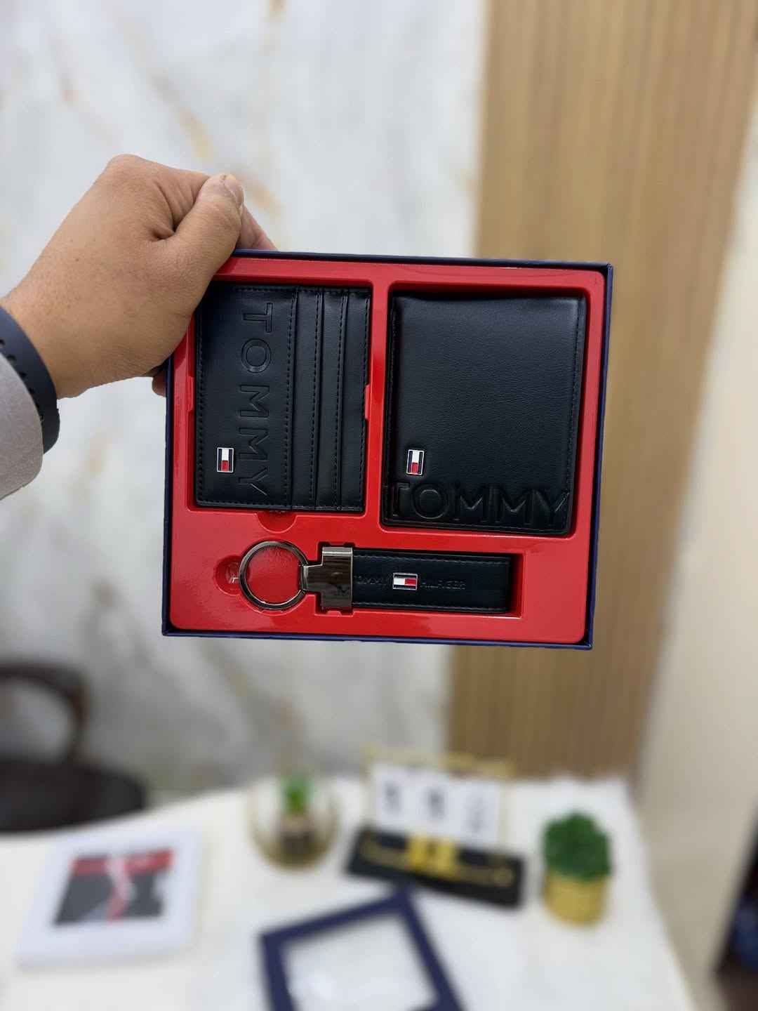 Tommy Executive Trio