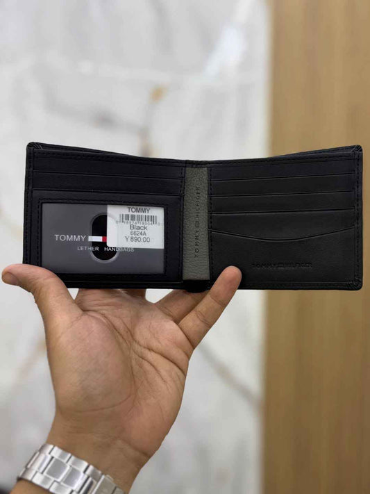 Tommy streamlined essentials