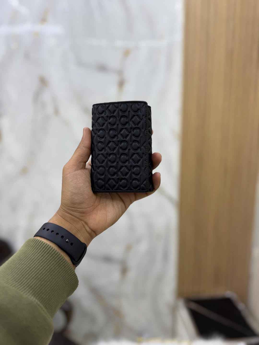 Calvin Klein Signature Tri-fold wallet