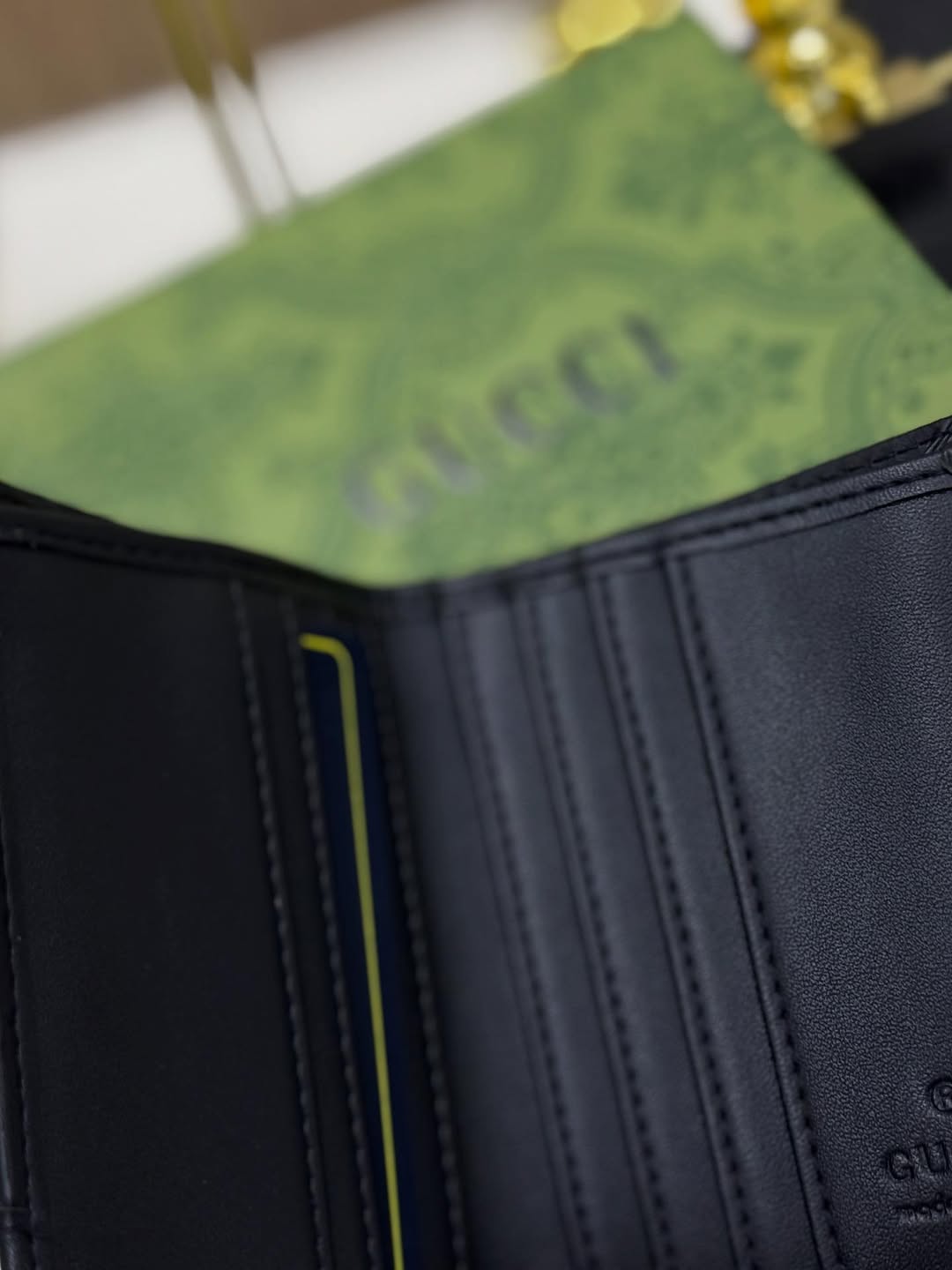 Gucci Bifold Embroid Wallet