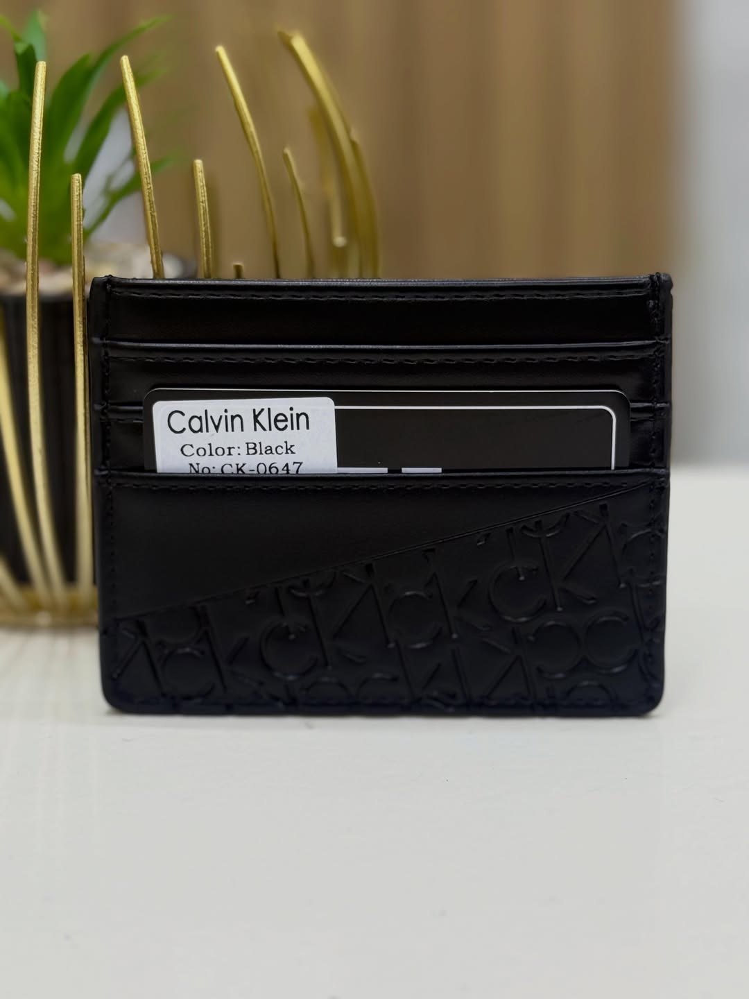 Inclined Pattern Card Holder