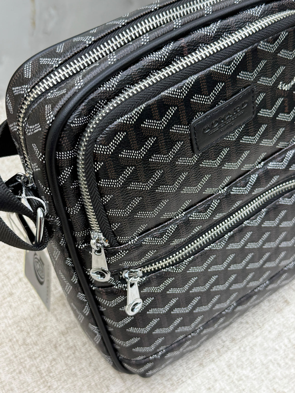 Classic Leather Everyday Handbag