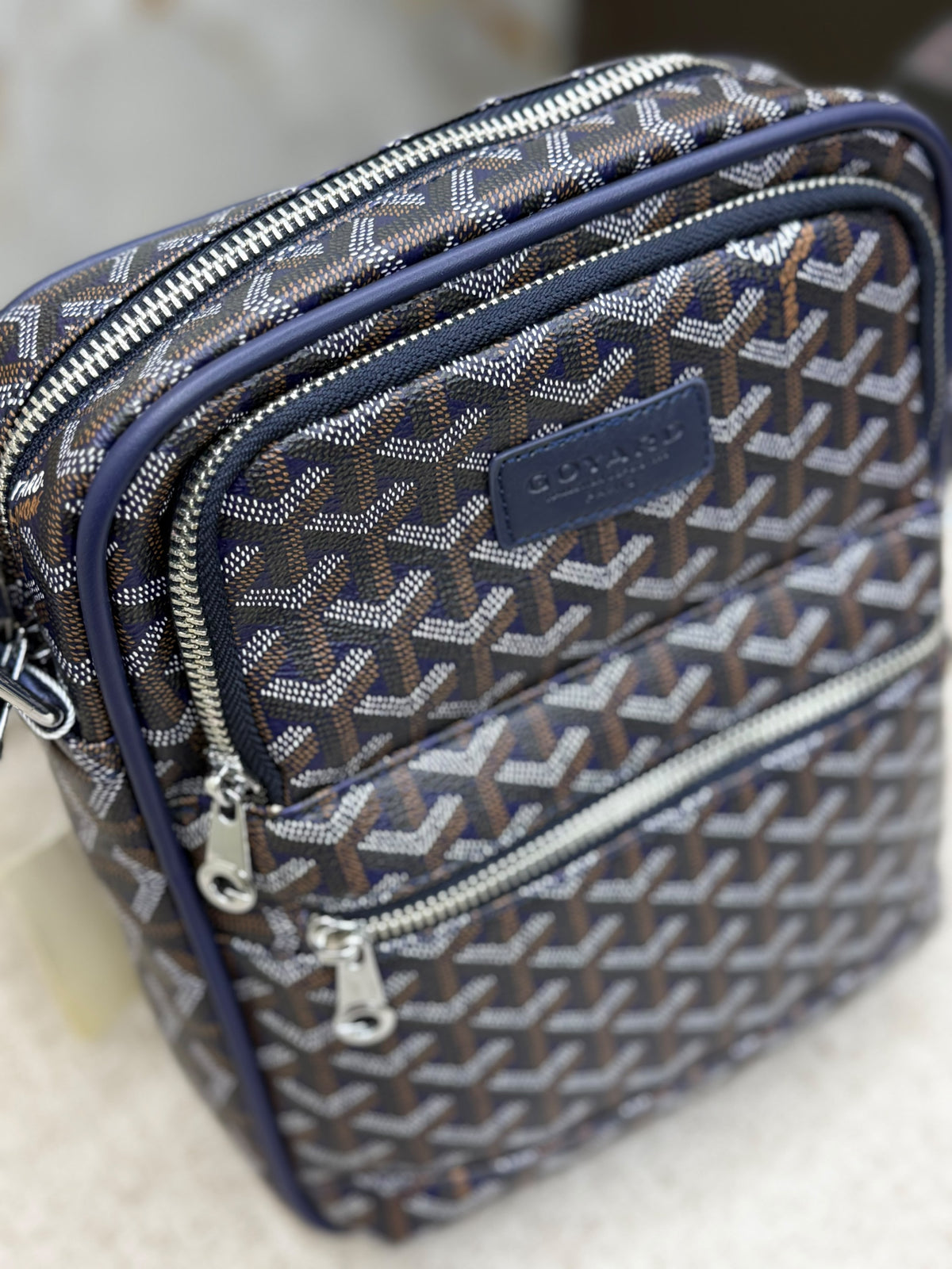 Classic Leather Everyday Handbag