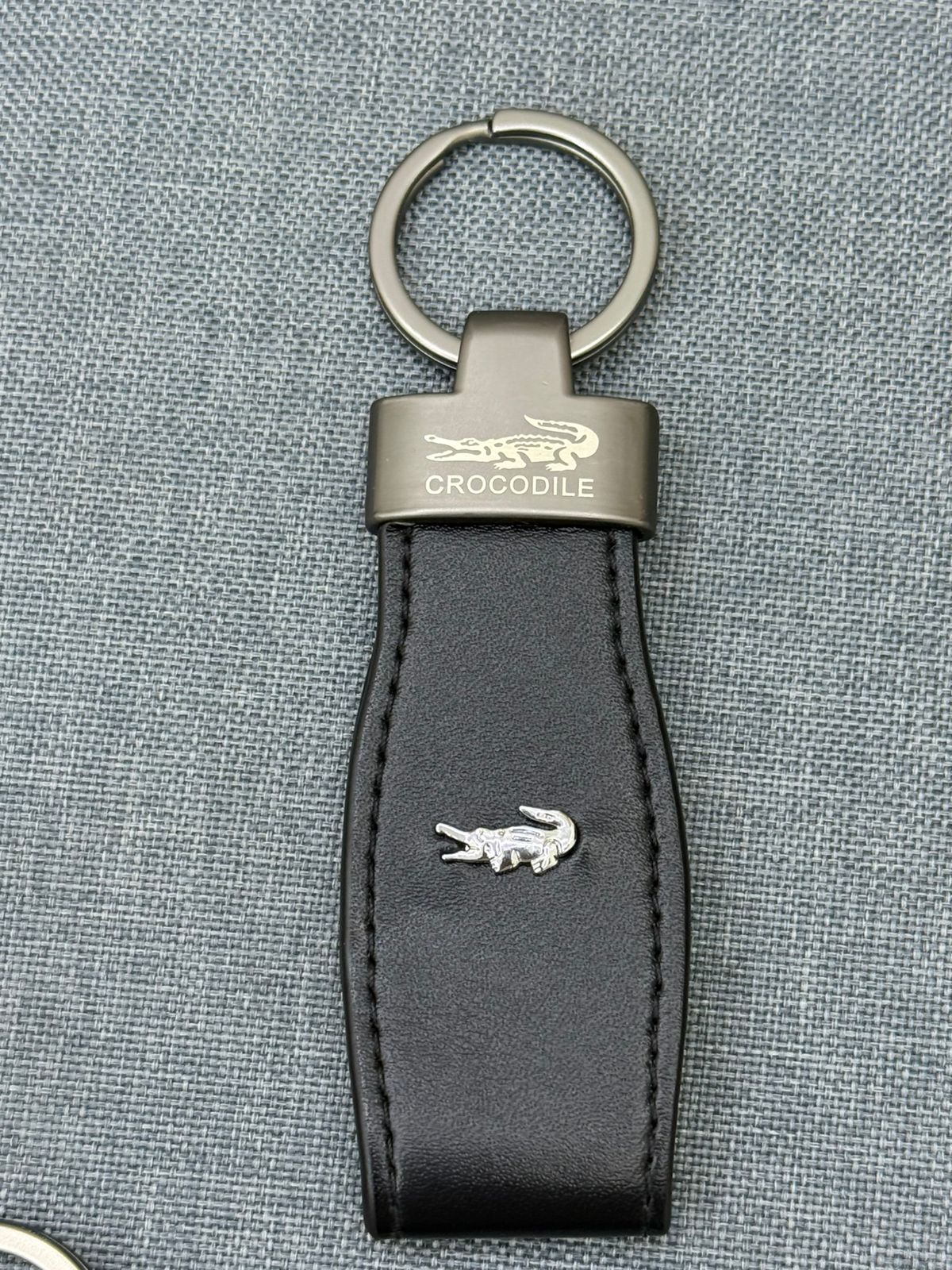 Lacoste Simple leather Key chain