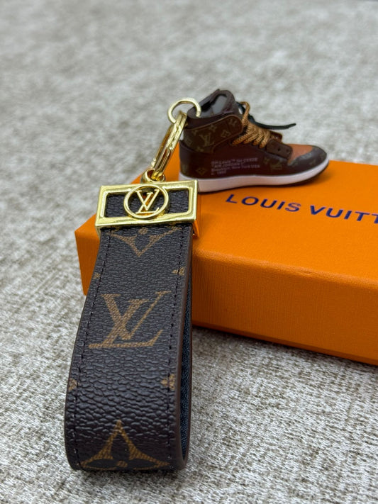 Louis Vuitton Noir Axis Keychain