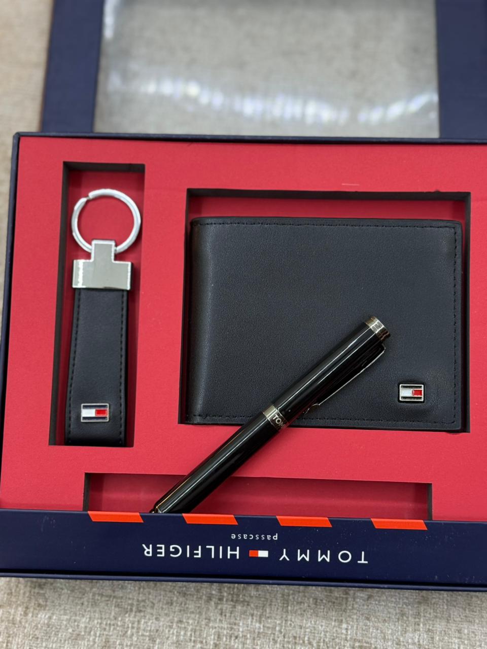 Black Wallet, Keychain & Pen Gift Set