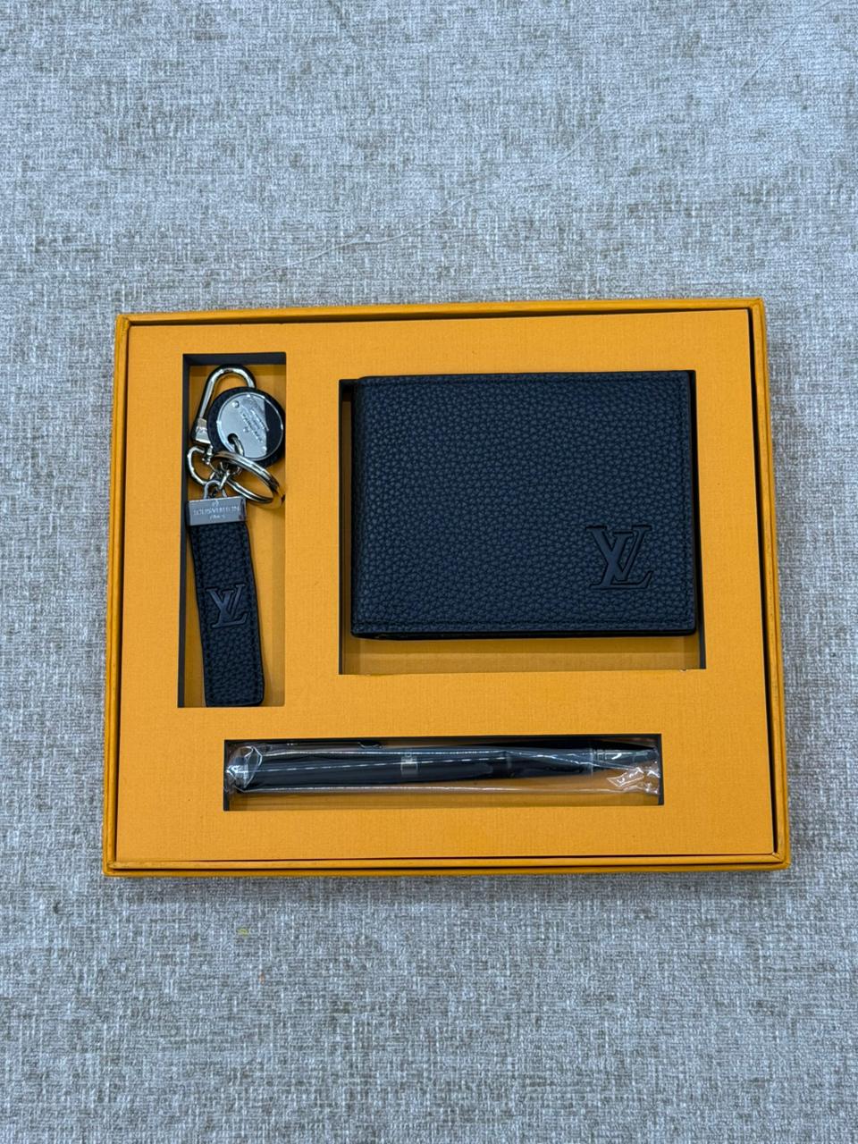 Black Wallet, Keychain & Pen Gift Set