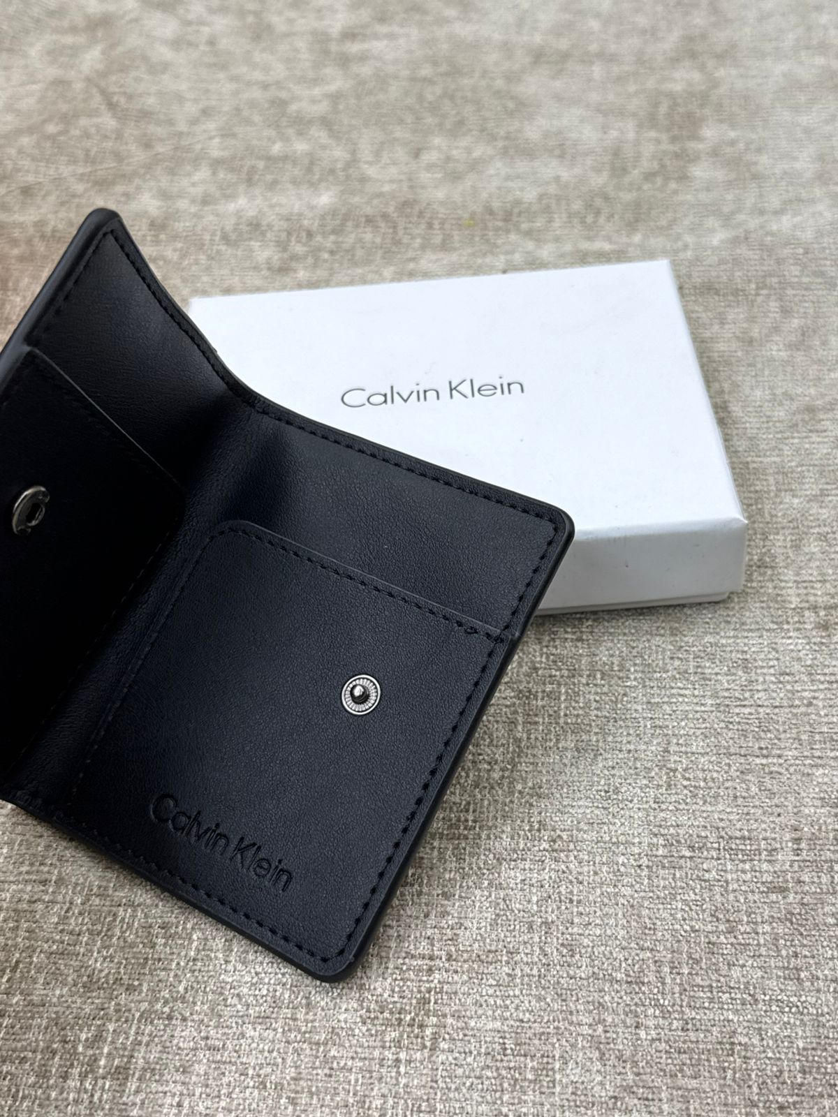 Calvin Klein Snap Card Holder Wallet with White Gift Box