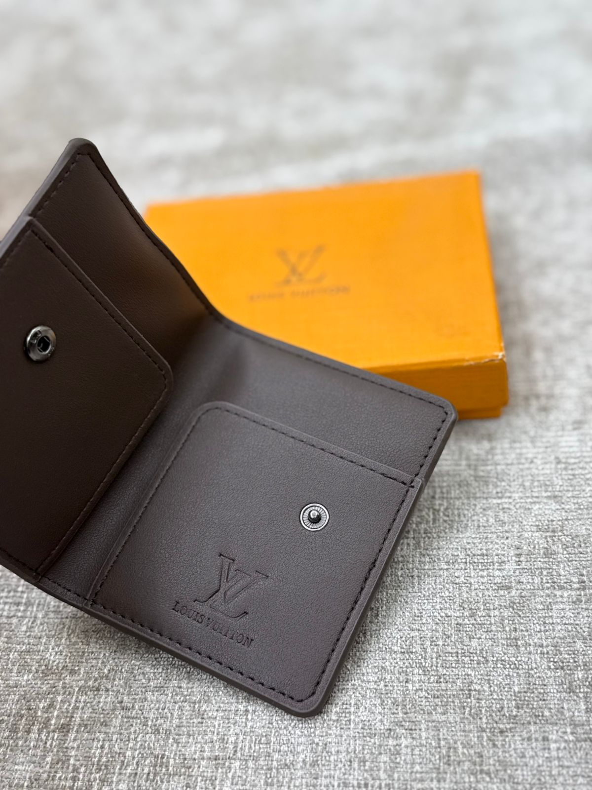 Check Pattern Card Holder Wallet with Orange Gift Box