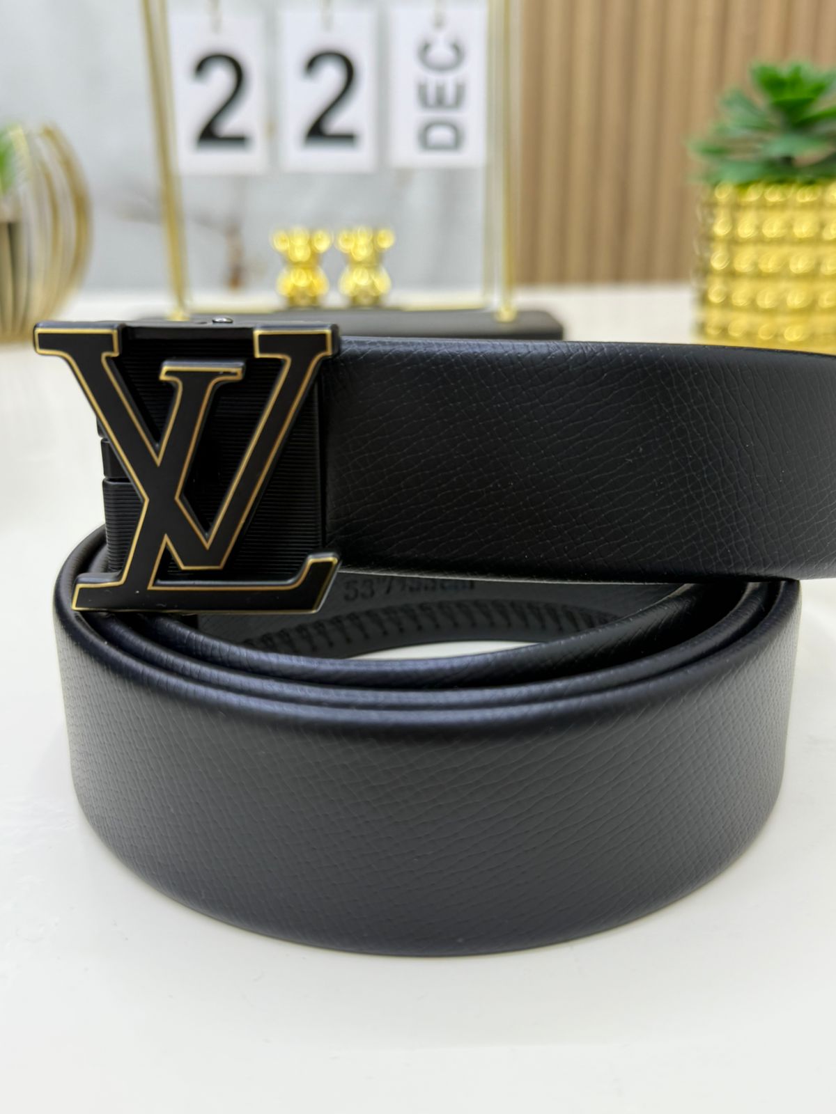 حزام بالييه من لويس فويتون