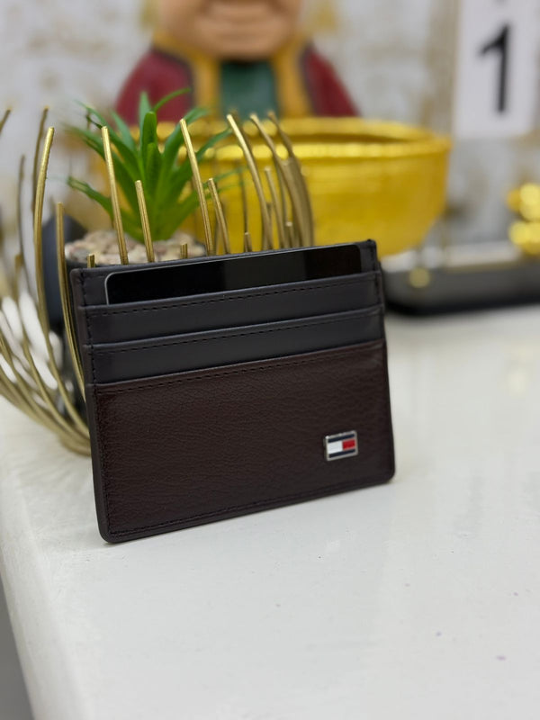 Tommy Torque Card Holder