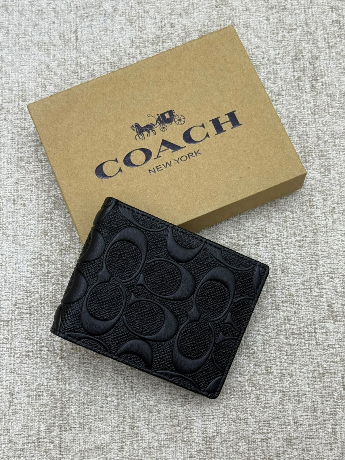 Signature Embossed Leather Bifold Wallet – Black - MA STORE