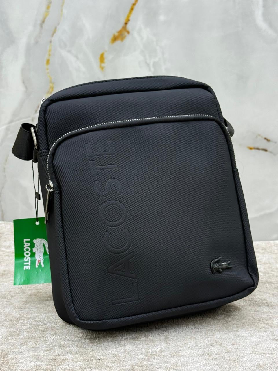 Heritage Oval Detail Vertical Flight Bag